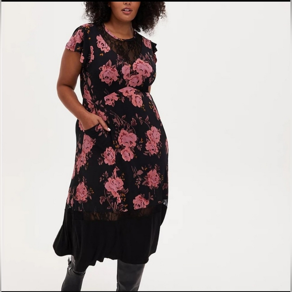 Torrid black & pink floral dress with lace